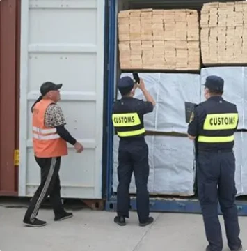Inner Mongolia Manzhouli Port kouri soti nan Lachin akselerasyon